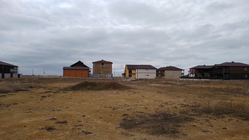 Погода крым прибрежное сакский. Сакский дворик Прибрежное. ЖК Прибрежное Саки.